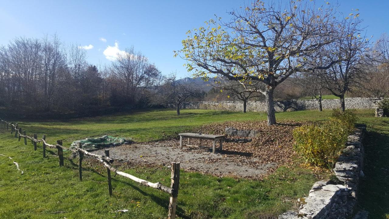 Gite Bard Des Ours Saint-Martin-en-Vercors Exterior photo